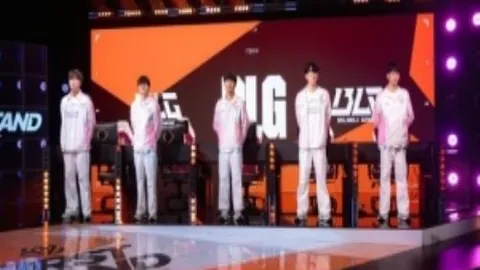 欧战单赛季双响攻防齐飞，圣地亚哥续写历史新篇章